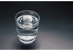 a glass ofのイラスト